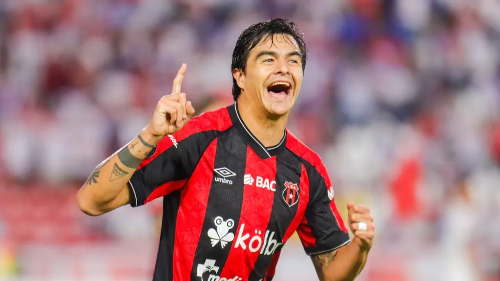 Diego Campos vuelve a la acción (LDA).