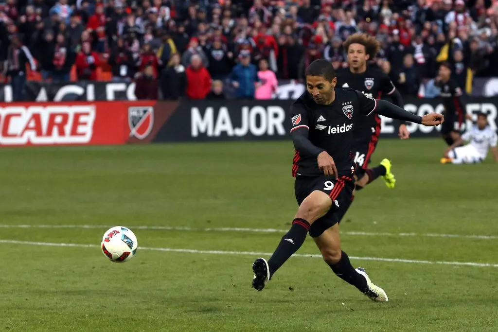 Álvaro Saborío es el próximo objetivo de Alonso Martínez en la MLS más allá de Messi. (IMAGO)