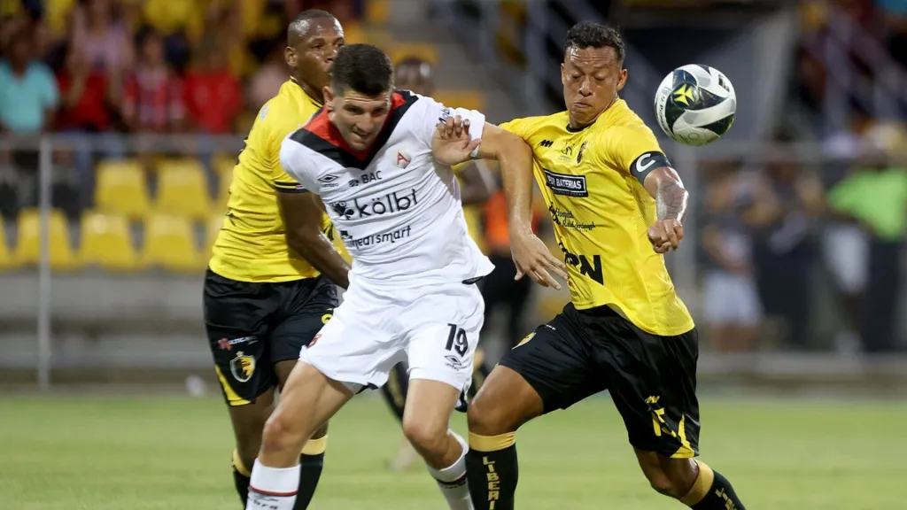 El último choque entre Alajuelense y Liberia, disputado el 24 de julio, terminó en un sufrido triunfo 2-1 de los Rojinegros. (Foto: Rafael Pacheco Granados)