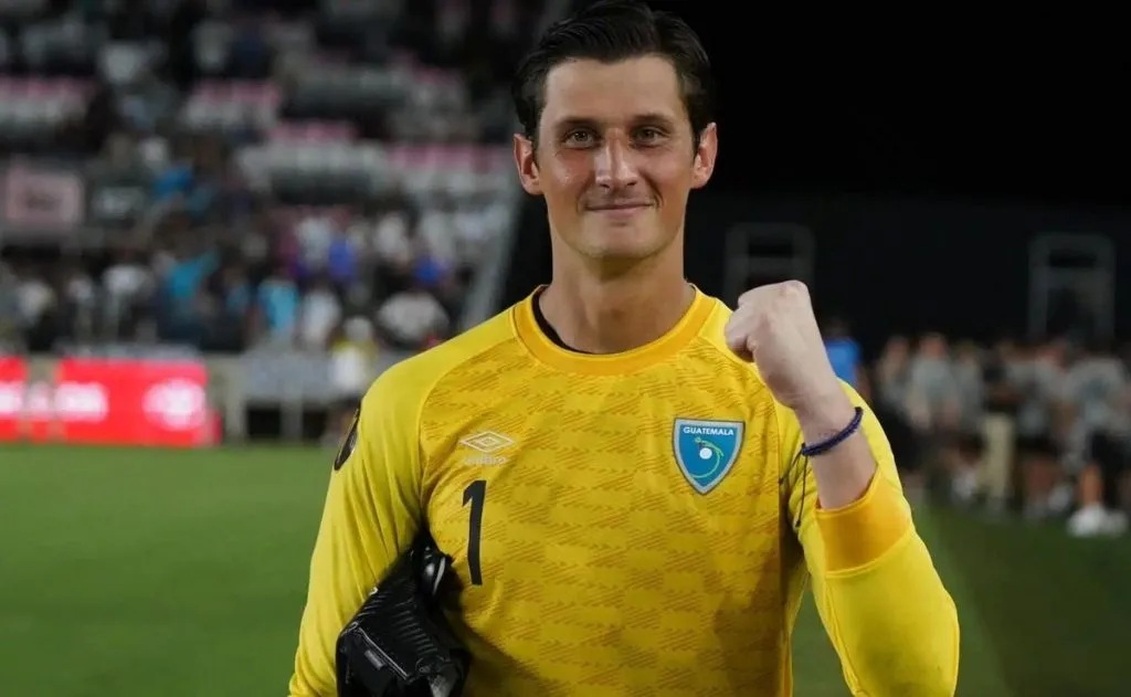 Nicholas Hagen con la Selección de Guatemala