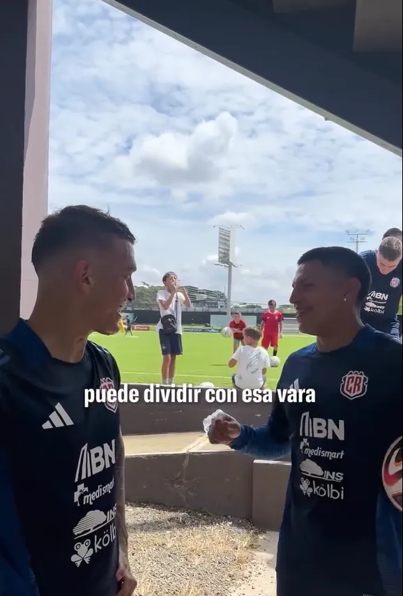 Kenneth Vargas y Alejandro Bran protagonizaron este momento. (Instagram)