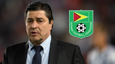 Luis Fernando Tena, DT de Guatemala.