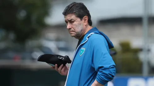 Luis Fernando Tena mete presión a sus jugadores antes de los juegos cruciales de Guatemala