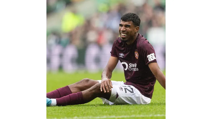 Me pasó como la última vez que me lesioné en Saprissa en una semifinal y sentí lo mismo, pero me duele más que esa vez