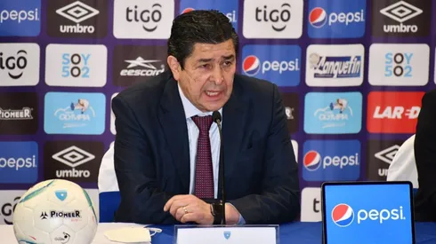 Luis Fernando Tena sorprende con varios nombres en la convocatoria de Guatemala para visitar a Costa Rica