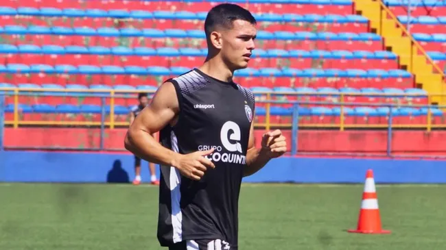 José Andrés Rodríguez Chiloldes está en la mira de Jafet Soto.