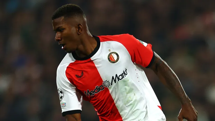 Jeyland Mitchell está viviendo un autentico calvario en el futbol de Países Bajos