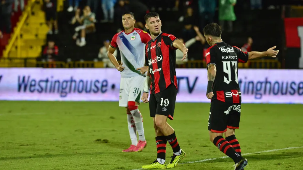 El 8 de septiembre, Alajuelense arrolló 4-0 a ADG con los goles de Canhoto, Angulo, Campos y Toril. (Foto: Jorge Navarro / La Nación)