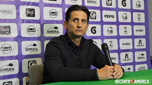 Ronald González sorprende al lanzar fuerte crítica al futbol de Guatemala