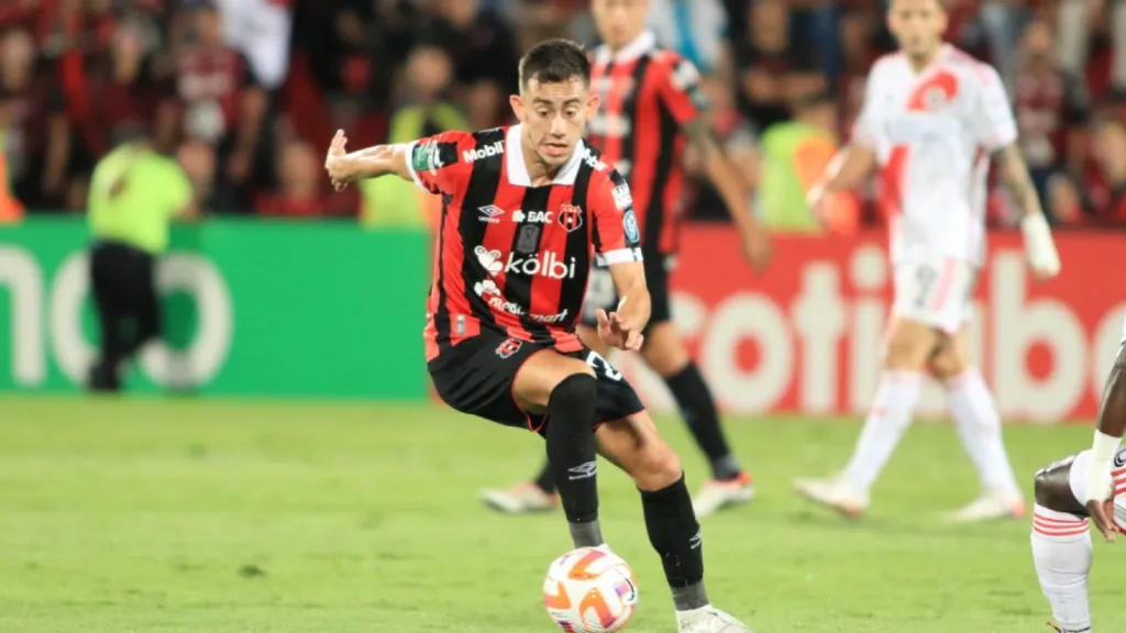 La continuidad de Kevin Cabezas en Alajuelense no está asegurada. (Foto: ESPN)