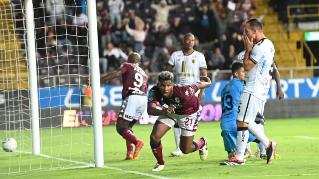 Saprissa registra un marcado dominio sobre Liberia desde que regresó a Primera División. (Foto: Albert Marín)