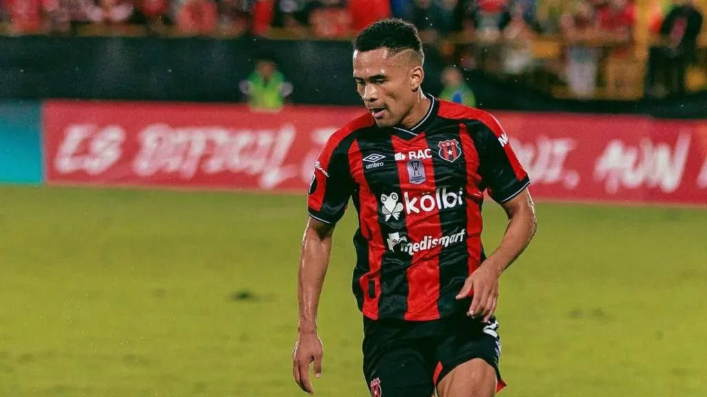 Ian Lawrence fue destacado por el preparador físico de Alajuelense.