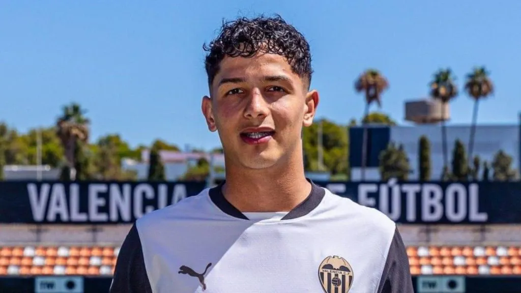 Warren Madrigal es pedido en el Valencia.