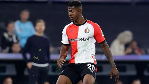 Crisis histórica: Jeyland Mitchell se enfrenta a lo inesperado con el Feyenoord