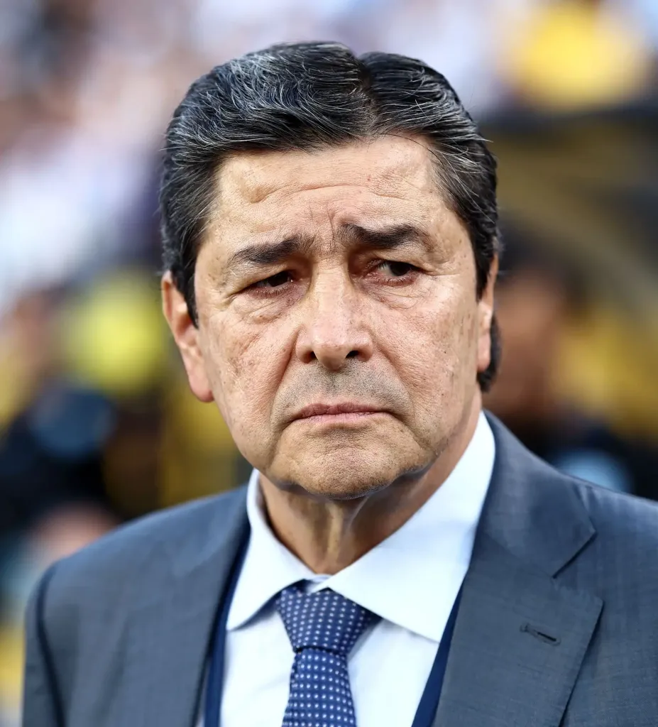 Luis Fernando Tena, DT de Guatemala.