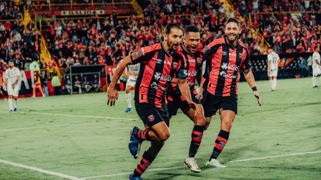 Alajuelense se ilusiona con la 31.