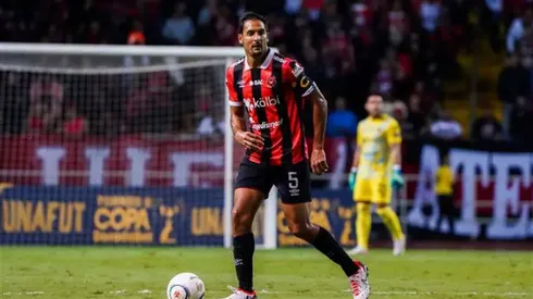 “Por favor denunciar”: Celso Borges advierte a Costa Rica con un pedido impensado