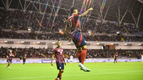 Warren Madrigal se la juega y elige al DT de La Sele.