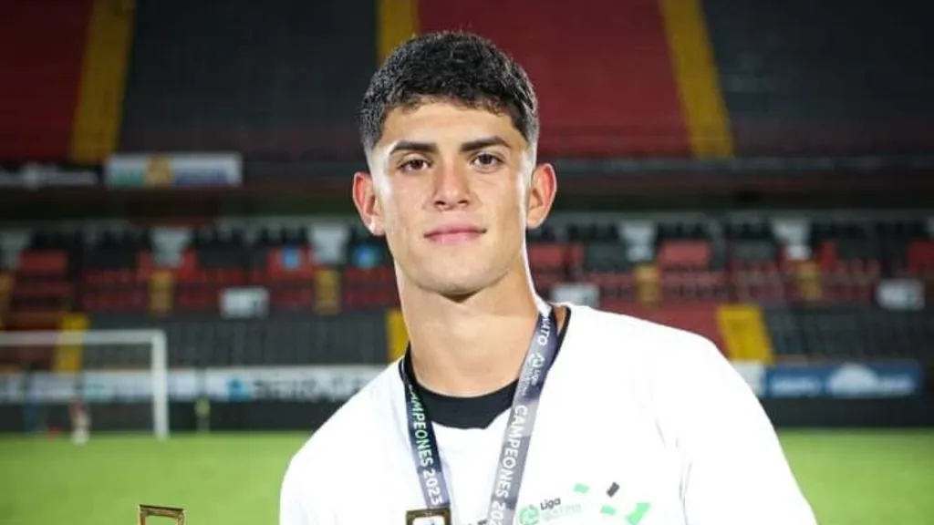 Esteban Cruz está a prueba en el Lommel de Bélgica.