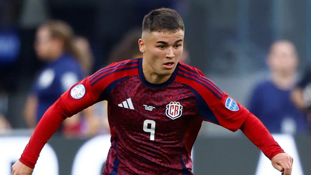 Manfred Ugalde también está en la cuerda floja.