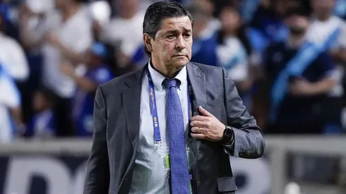 Luis Fernando Tena, DT de Guatemala.