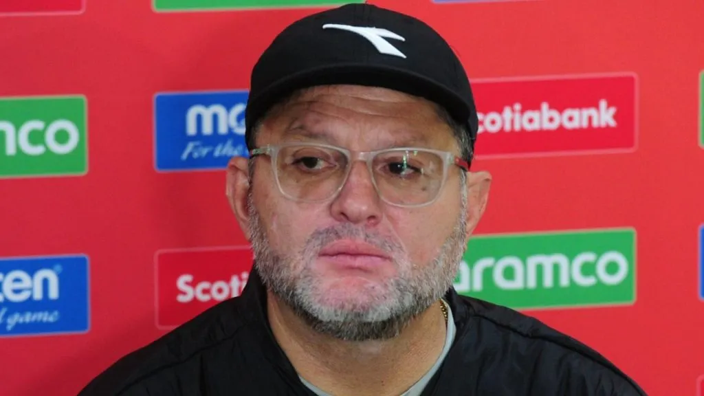 Jafet Soto recibe un revés de cara al duelo de Herediano ante Alajuelense.