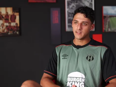 Tiene 19 años, se escapó de Irán por el servicio militar y llegó a Alajuelense: "Estoy siguiendo mis sueños"