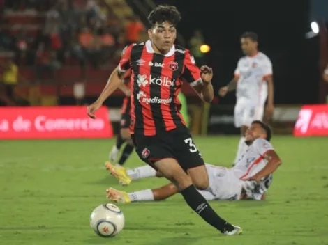 Leo Menjívar señala al culpable de su salida de Alajuelense