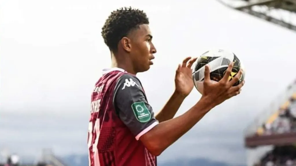 Kenay Myrie es la solución de Saprissa.