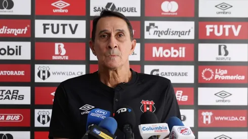 Guimaraes en alerta: el momento de terror que irrumpe en Alajuelense antes del clásico contra Saprissa