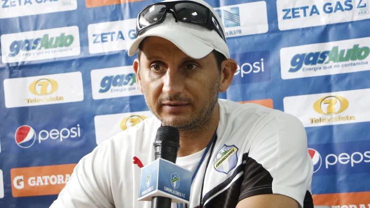 Ronald González, DT de Comunicaciones.