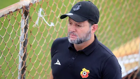 “Caprichos”: Jafet Soto recibe una bofetada por parte de una alta figura de Costa Rica.