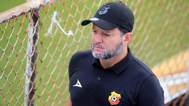 “Caprichos”: Jafet Soto recibe una bofetada por parte de una alta figura de Costa Rica.