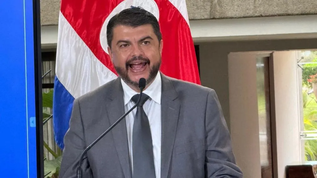 Mario Zamora entró en discusiones con Jafet Soto. (El Mundo)