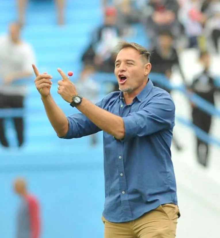 Hernán ‘Tota’ Medina ya busca nuevo equipo.