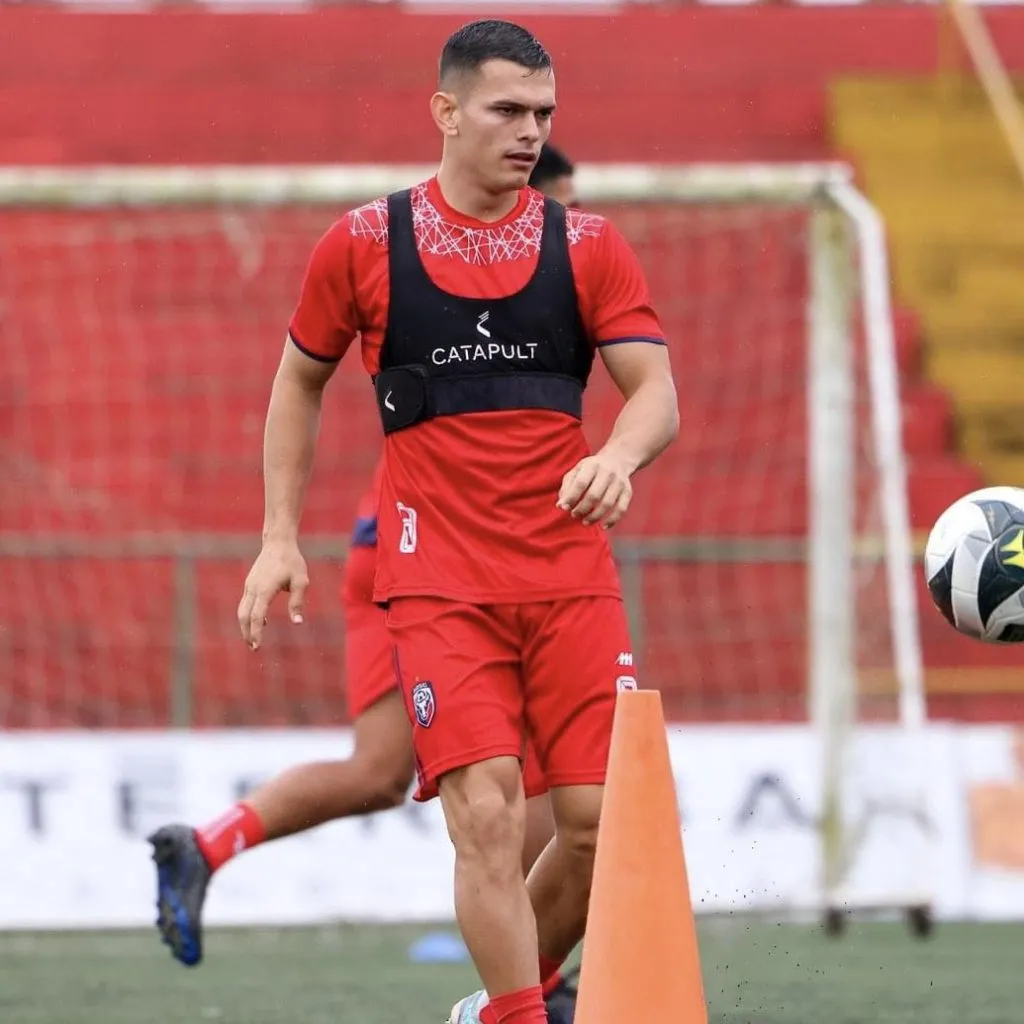 Jafet Soto quiere a José Andrés Rodríguez (AD San Carlos).