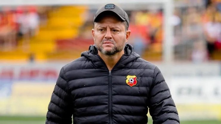 Jafet Soto recibe una dura crítica en Herediano que no esperaba