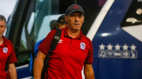 ¿Se vá? Pedro Troglio rompe el silencio sobre las opciones de salir de Olimpia para regresar a Argentina