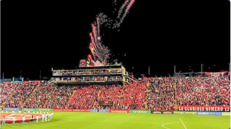 “Merecemos un estadio lleno”: figura de Alajuelense le lanza una súplica a la afición.