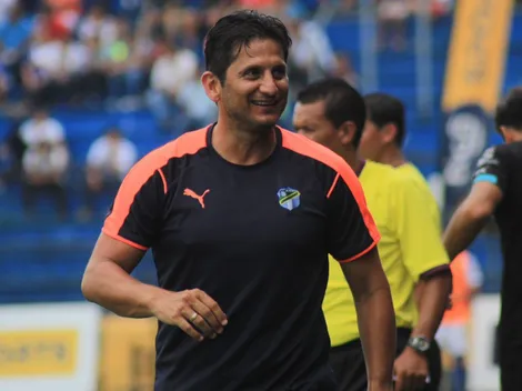 Ronald González quiere a un tico para mejorar a Comunicaciones