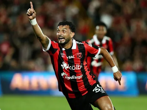 El futuro lo tiene en Alajuelense y Michael Barrantes lo celebra