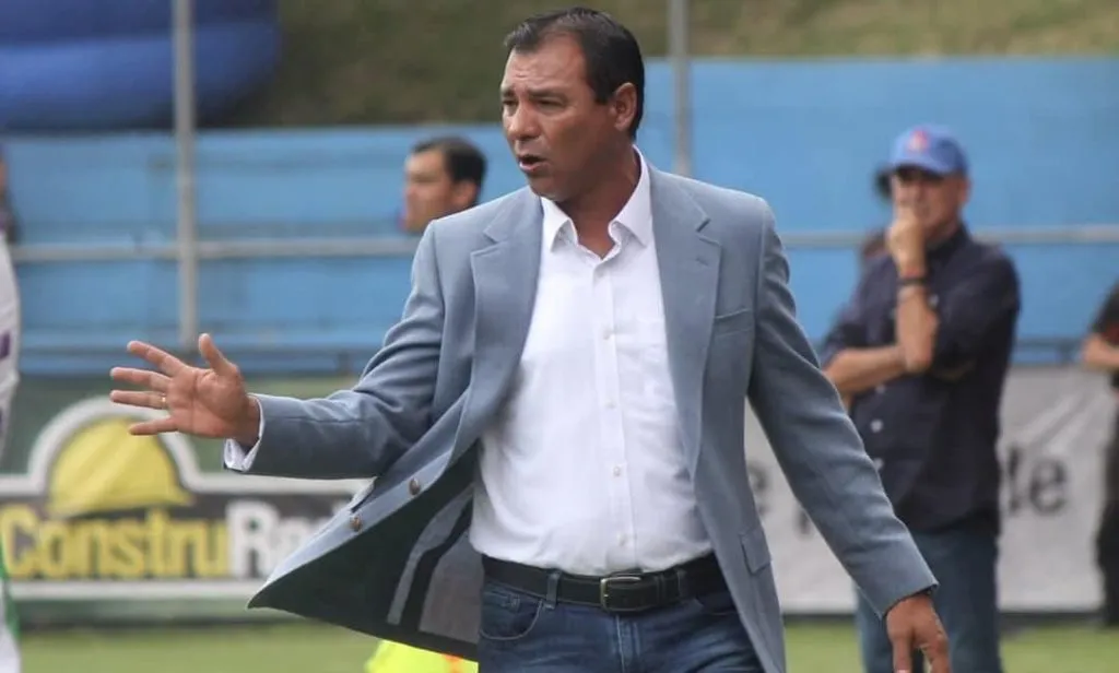 Mauricio Tapia será el nuevo DT de los Panzas Verdes.