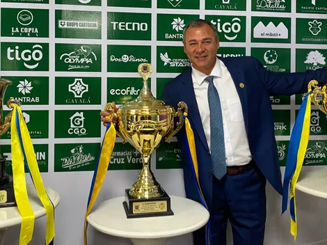 Mauricio Tapia es presentado en Antigua y confirma los refuerzos que tanto quería la afición