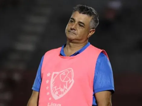 Diego Vázquez explota contra periodista catracho