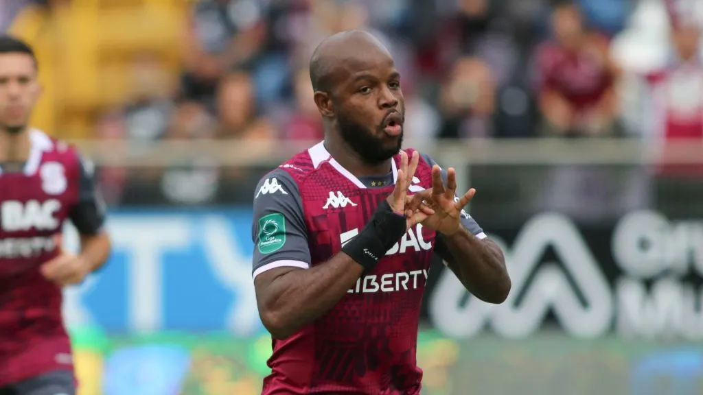 El goleador Javon East se fue de Saprissa.