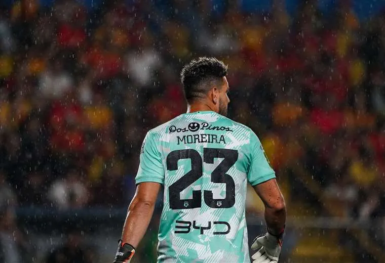 Leonel Moreira quedó en el centro de la tormenta.