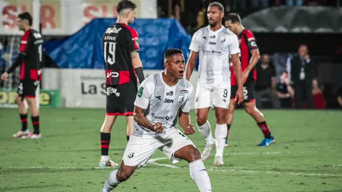 El Herediano de Allan Cruz ganó la 30 y hundió a Alajuelense.