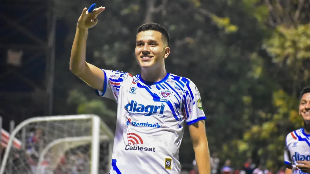 Styven Vásquez vuelve a Águila, el equipo en el cual se formó. (Foto: Diario El Salvador)