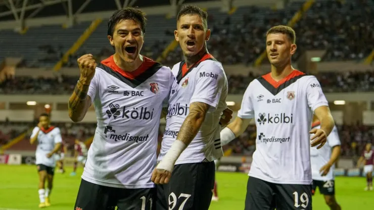 Alajuelense se queda con fichaje que Saprissa