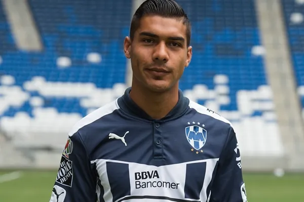 Luis López con Monterrey